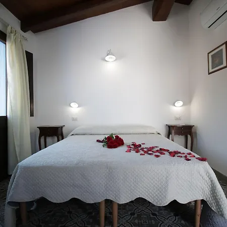 Ghivine Diffuso 3*