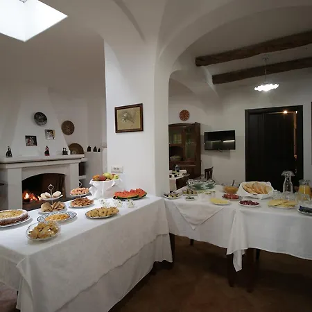 Ghivine Diffuso Hotel