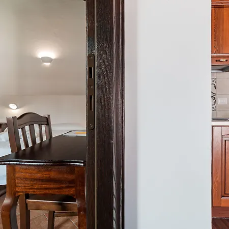 Ghivine Diffuso מלון