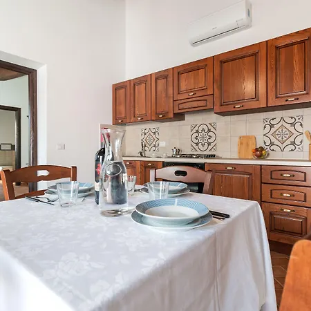 Ghivine Diffuso Hotel 3*