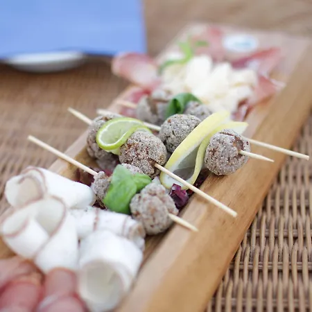 Ghivine Diffuso מלון