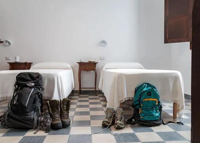 Ghivine Diffuso Szálloda 3*