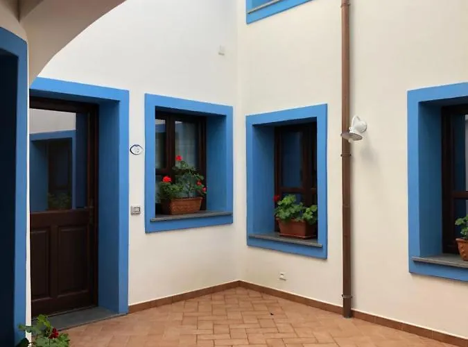 Ghivine Diffuso Szálloda 3*