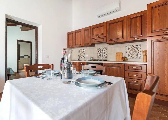 Ghivine Diffuso Szálloda