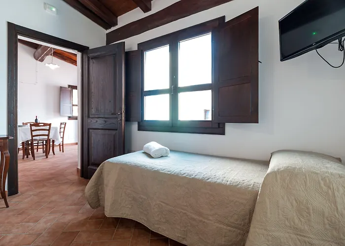 Ghivine Diffuso Szálloda 3*